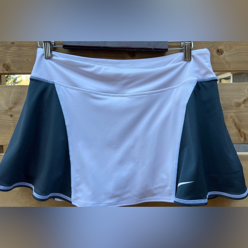 Nike DRI Fit Size L Skort
